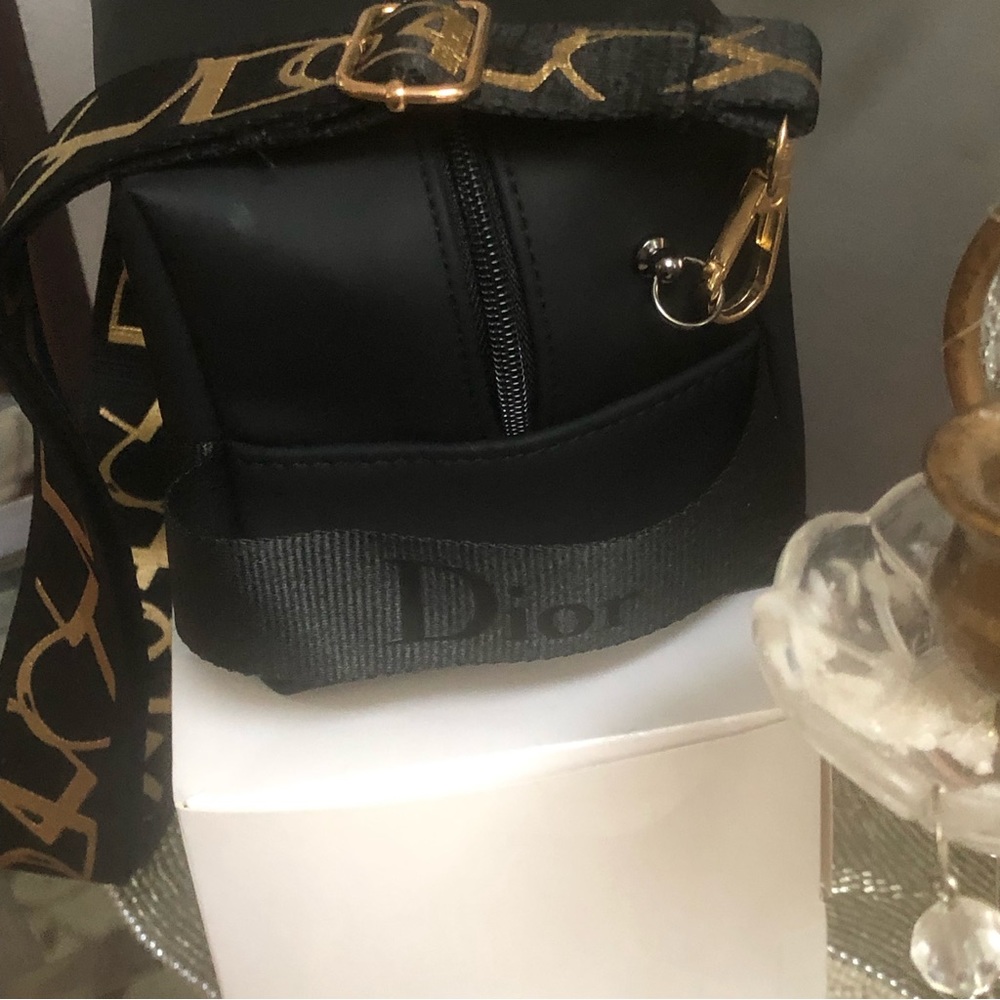 - Dior Pouch Dopp Kit Shaving Kit Black Travel Organizer Case Makeup Bag N… - Picture 7 of 14